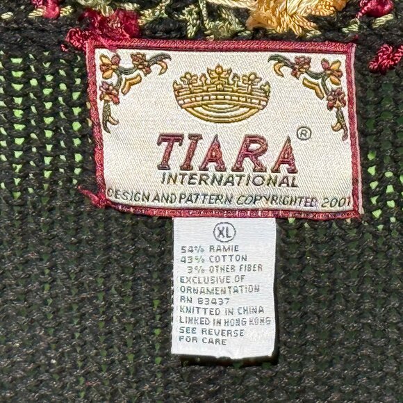 Christmas Sweater - Picture 3 of 3